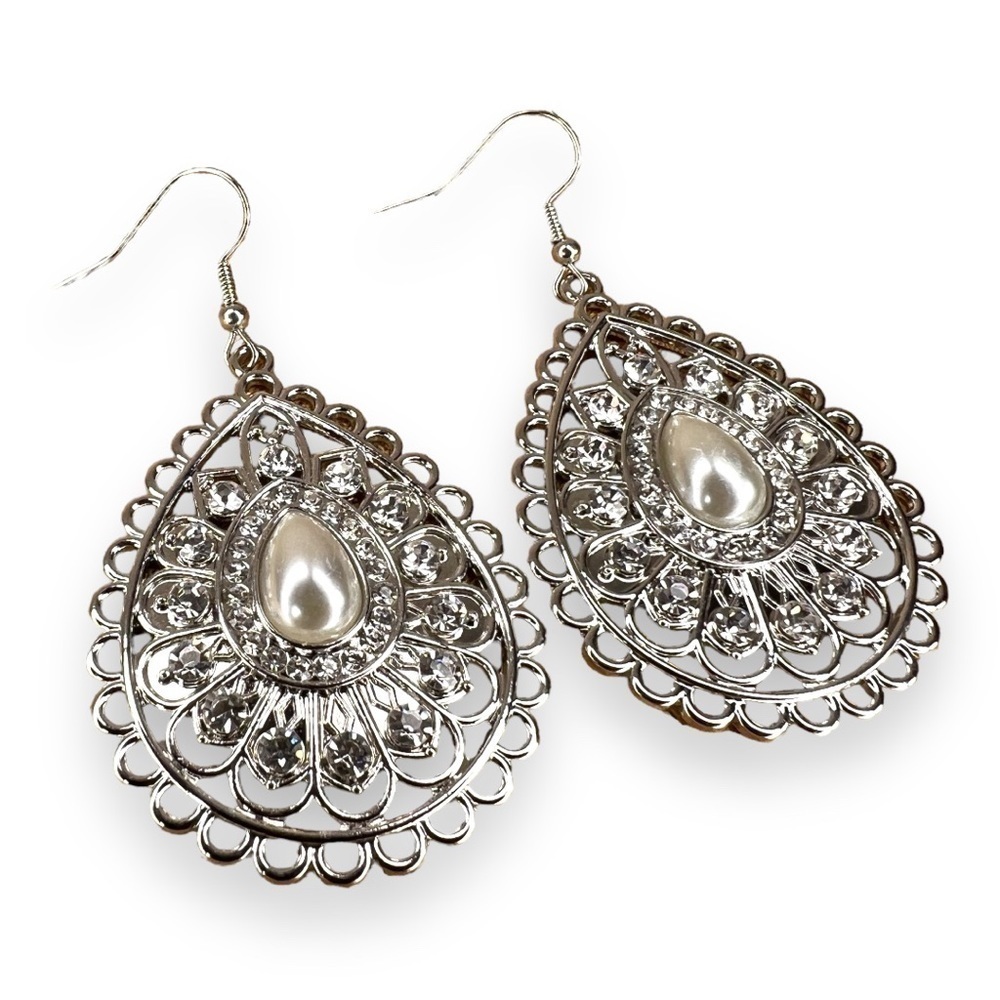 SILVER PEARL DANGLE EARRINGS RETRO EVENT PROM FORMAL